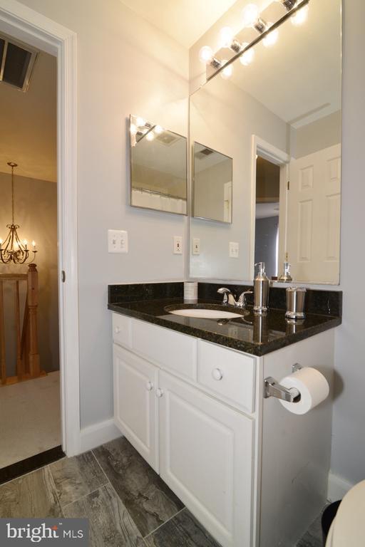 Building Photo - 14237 Legend Glen Ct