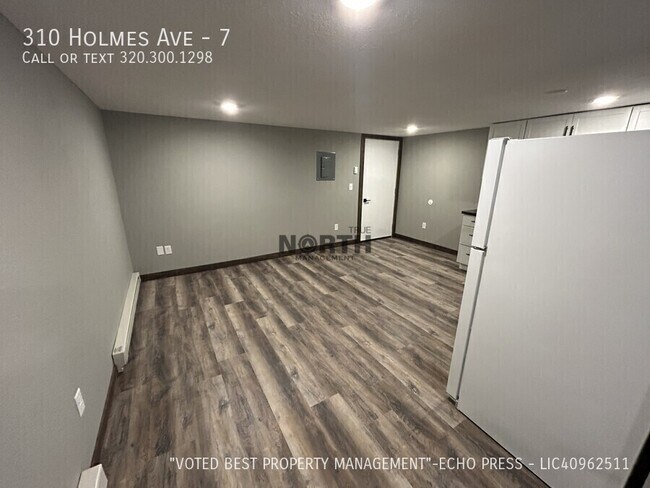 Building Photo - 310 Holmes Ave