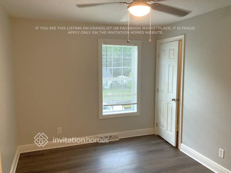 Building Photo - 5217 Milhaven Ln