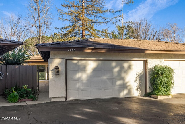 Building Photo - 1116 Nottingwood Cir