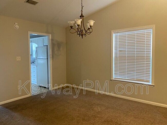 Building Photo - 3049 Abba Dr