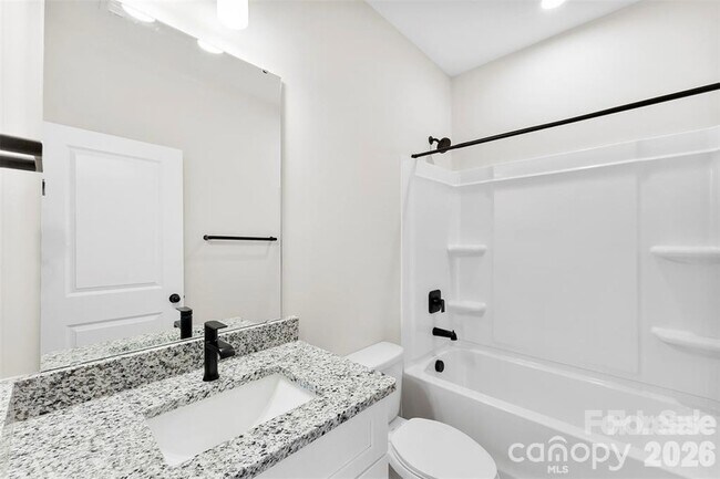 Building Photo - 1558 7th Ave Dr SW