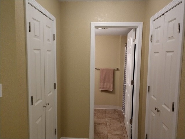 Building Photo - Large 3 Bed/ 2 Bath Townhome on West Side!