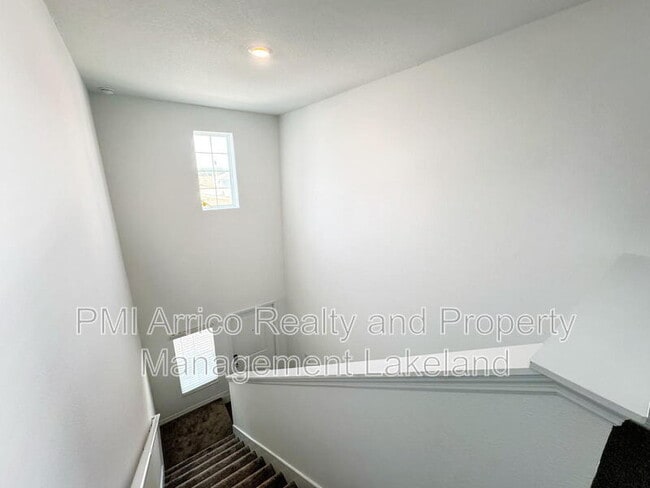 Building Photo - 645 Bell Prairie Cir