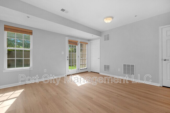Building Photo - 905 Hall Station Dr