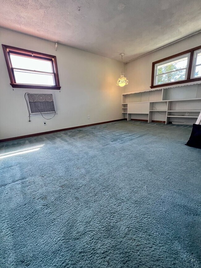 Building Photo - Stunning 4-Bedroom Single Family Home in Wyncote! Available NOW!