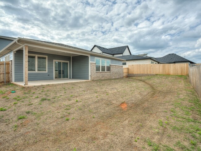 Building Photo - Beautiful New Construction Home in Edmond/...