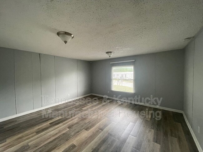 Building Photo - 207 Cumberland Ln