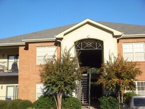 Building Photo - Condo in Auburn