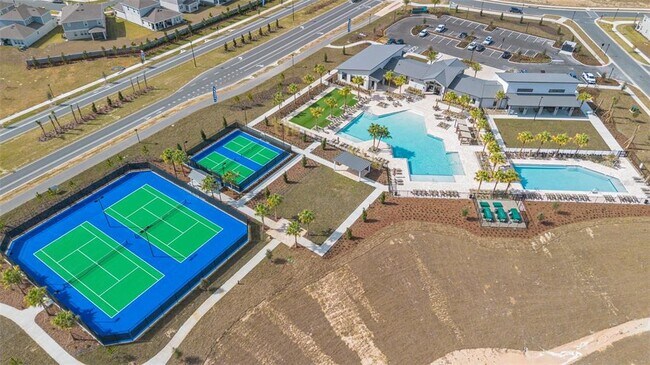 Building Photo - 3028 Namaste Dr