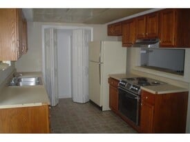 Building Photo - 1804 Stephens St