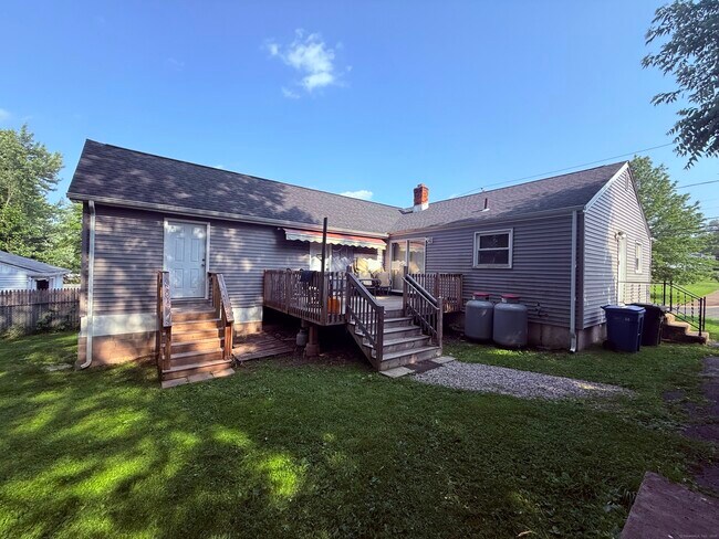 Building Photo - 44 Haddam St