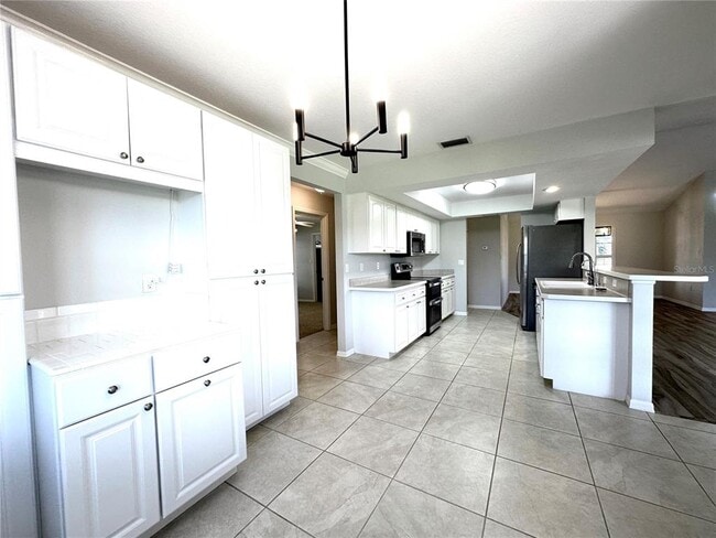 Building Photo - 73 Santarem Cir