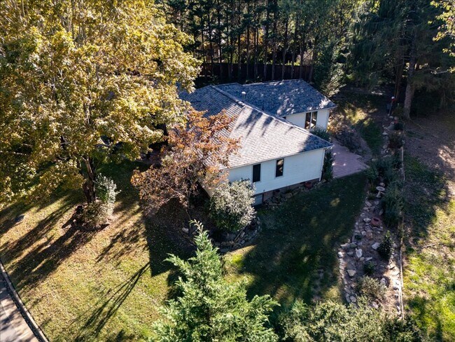 Building Photo - 1102 Mourning Dove Dr
