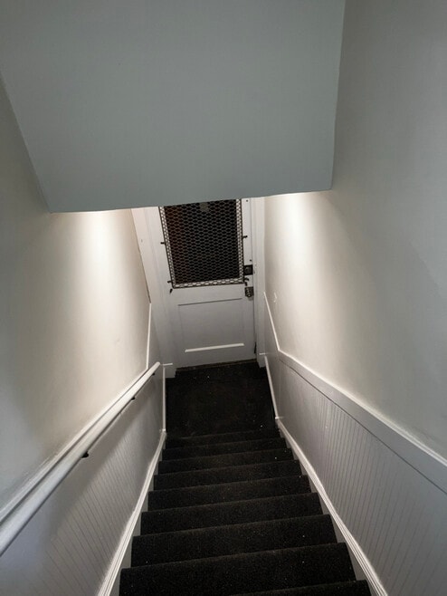 Building Photo - 6634 S Minerva Ave