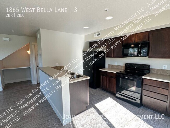Building Photo - 1865 W Bella Ln
