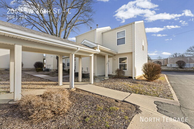 Building Photo - 2069 SW 36th St