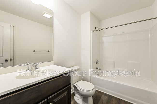 Building Photo - 216 Faulk Dr