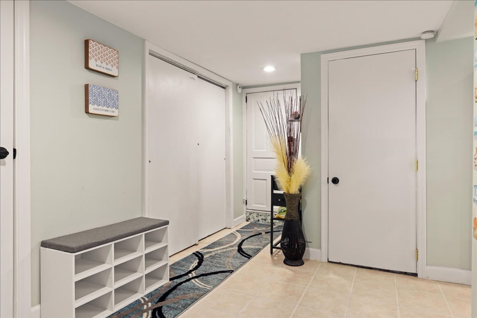 Building Photo - 27 S Oakland Ave