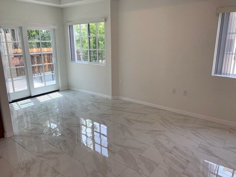 Building Photo - 1423 Franklin St