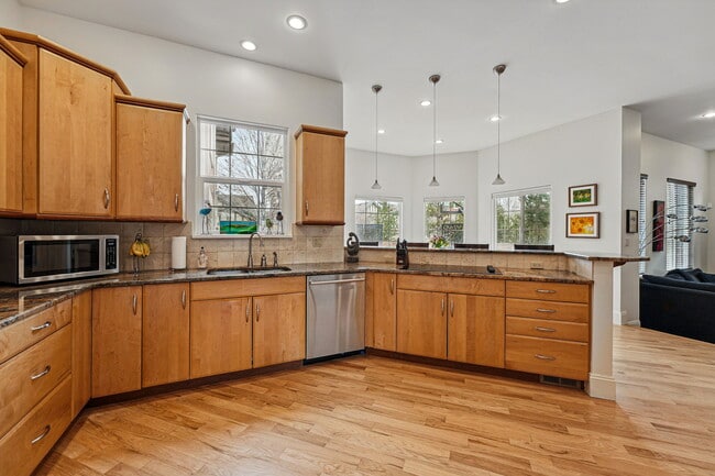 Building Photo - 8201 E 6th Ave