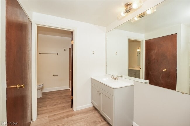 Building Photo - 9471 Madison Ln