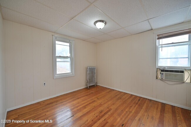 Building Photo - 1309 Wood St