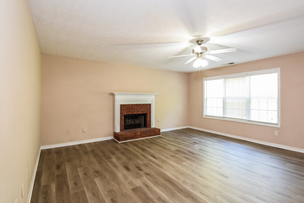 Building Photo - 217 E Skyline View