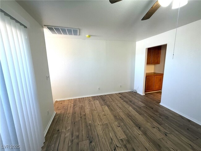 Building Photo - 448 Comstock Ave