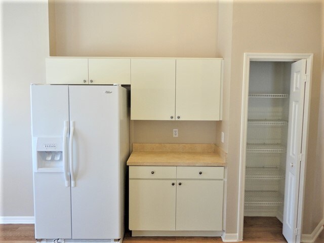 Building Photo - 522 Beth Ann St