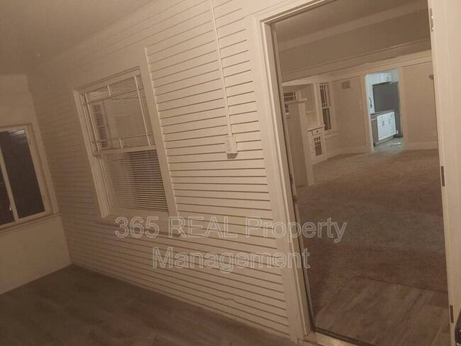 Primary Photo - 1743 7th Ave