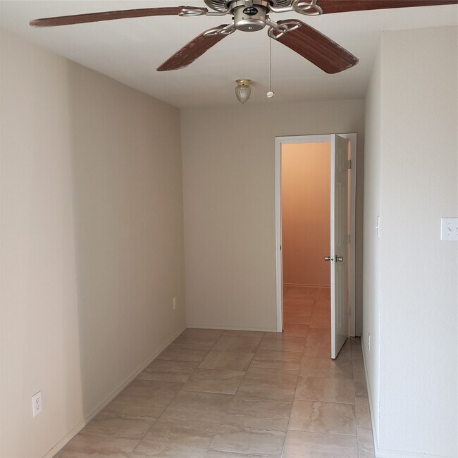 Building Photo - 7863 Maverick Trace Ln