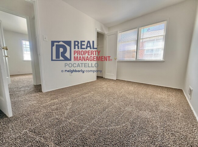 Building Photo - 60-66 Mountain Drive