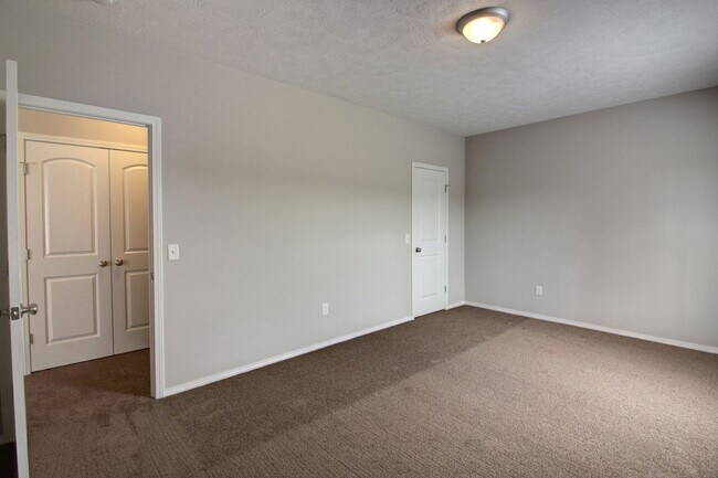 Building Photo - 2508 W Spring Water St