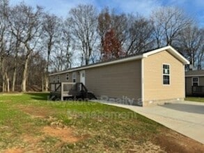 Building Photo - 155 Mace Ln