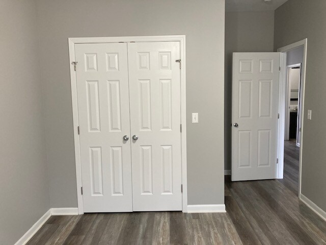 Building Photo - 5357 N Cypress Dr