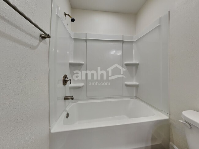 Building Photo - 10327 Watercrest Ct