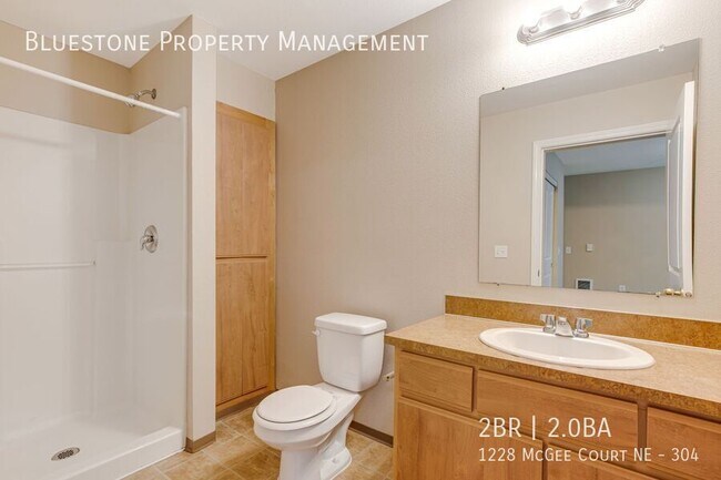 Building Photo - 1228 Mcgee Ct NE