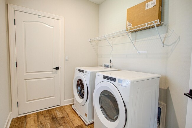 Building Photo - 20 Falcon Ridge Rd