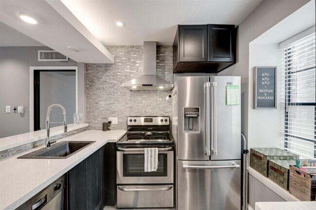 Building Photo - 3401 Timmons Ln