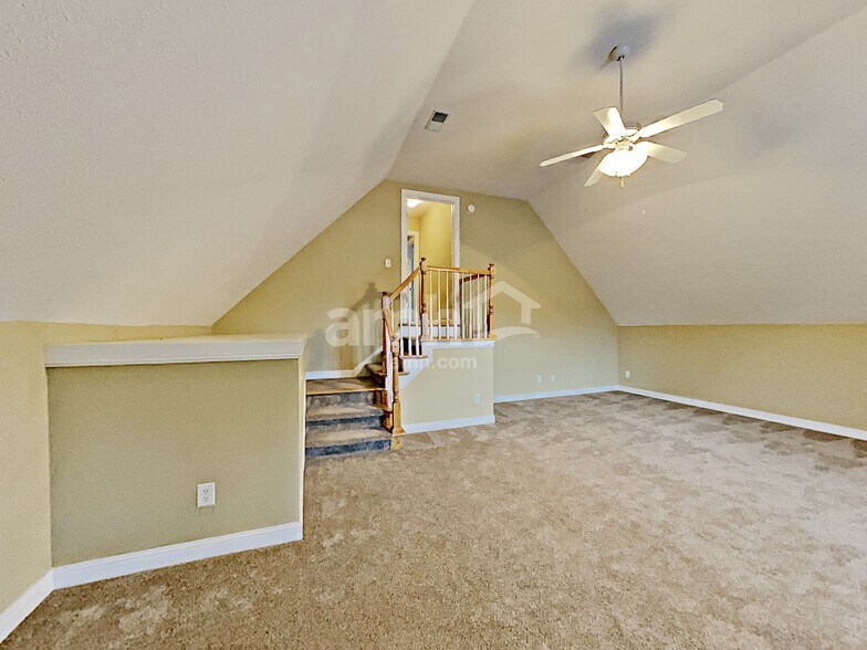 Building Photo - 10010 Langford Ct