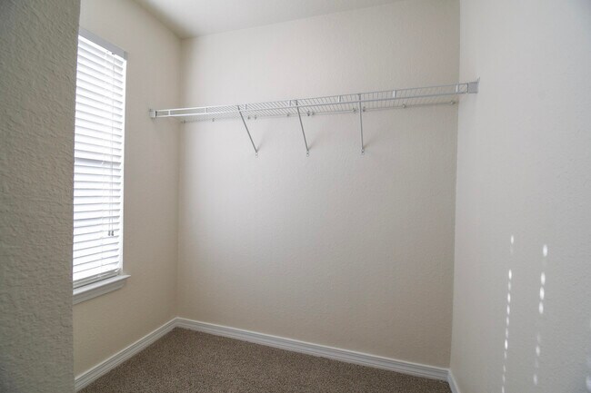 Building Photo - 735 Loblolly Bay Dr