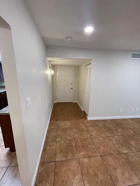 Building Photo - 4562 W Maryland Ave