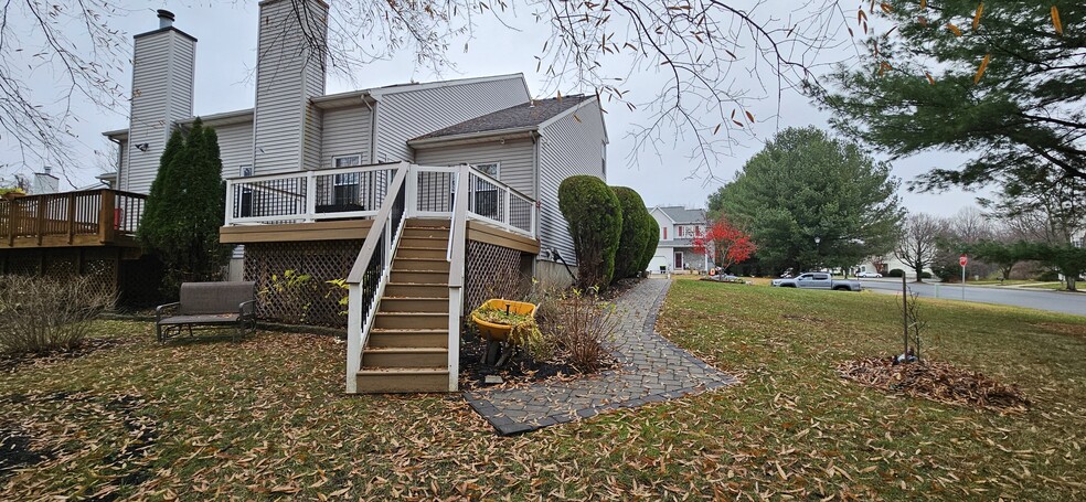 Building Photo - 34 Degas Cir