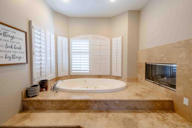 Building Photo - 15263 Presilla Dr