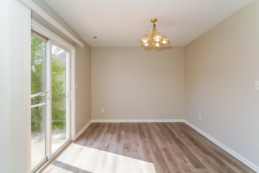 Building Photo - 5651 Dollar Forge Dr