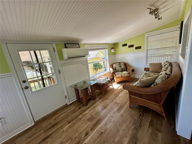 Building Photo - 4003 Indian River Dr