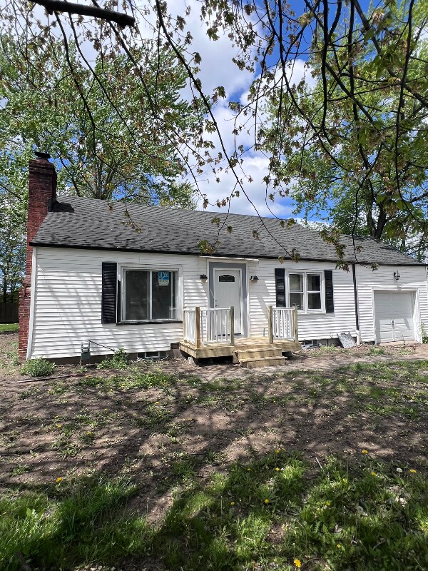 Primary Photo - 11432 pearl Rd