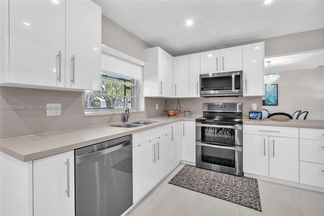 Building Photo - 15743 Woodgate Pl