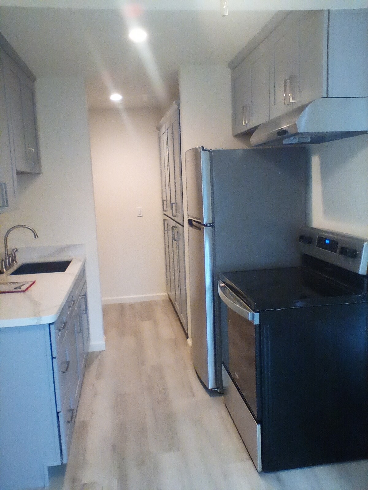 Building Photo - 400 Corcoran Ave